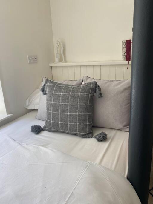 Luxury Peak District 2 Bedroom Boutique Cottage Two Dales Exterior foto