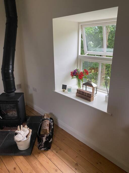 Luxury Peak District 2 Bedroom Boutique Cottage Two Dales Exterior foto